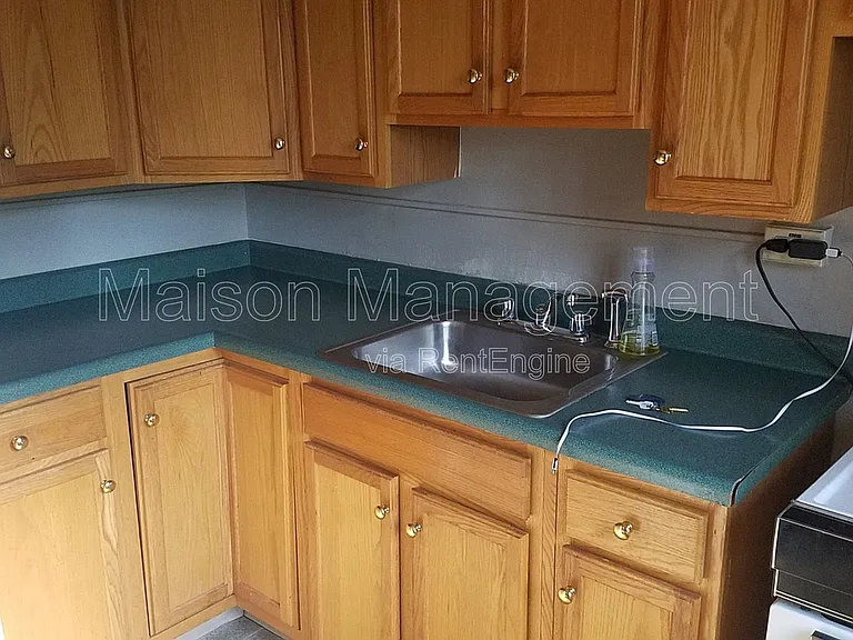 125 Highland Pkwy #1 — Photo 10