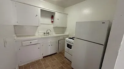 3311 Crawford St #B — Photo 6