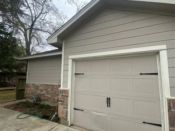307 Covecrest Dr #B, Huffman, TX 77336