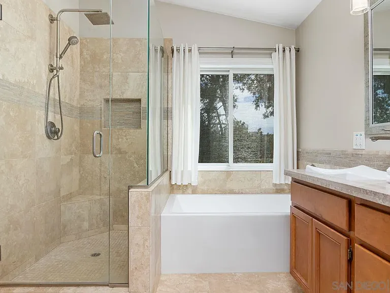 11785 Westview Pkwy — Photo 34