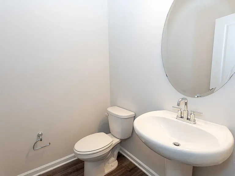 224 Brook Farm Ln — Photo 11