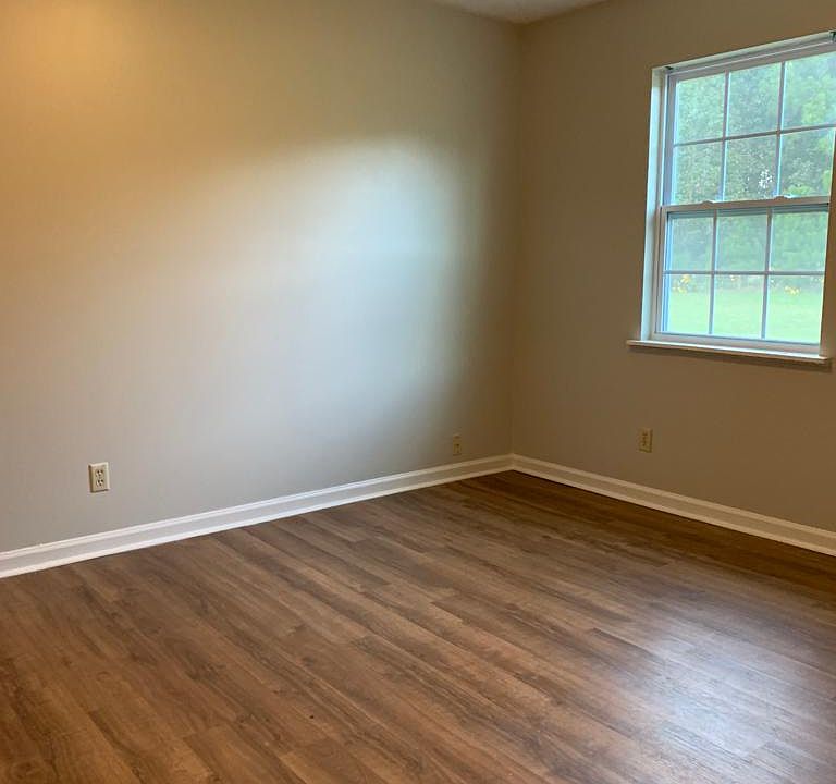 Back bedroom