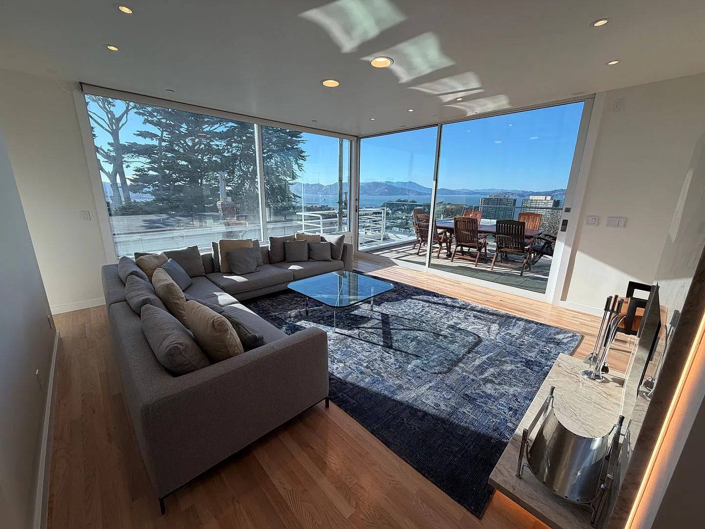 Iconic Russian Hill Luxury: Fully Remodeled 6-Level Home with Sweeping Bay Views — Photo 1