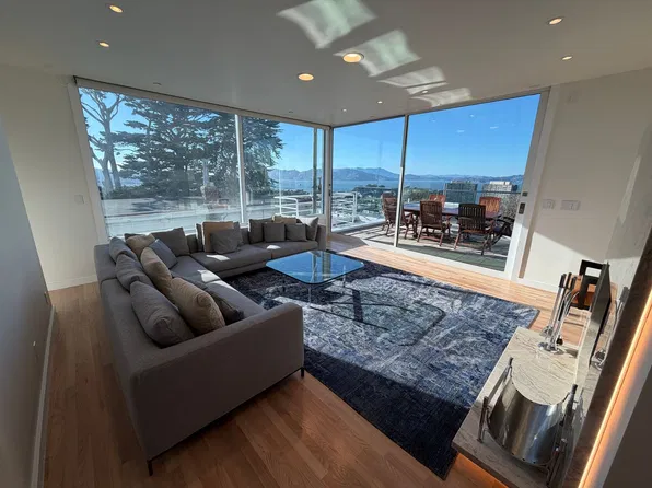1344 Greenwich St, San Francisco, CA 94109