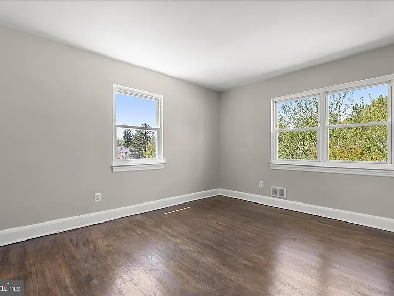4015 Duvall Ave — Photo 17