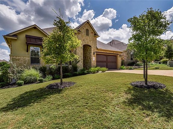 3rd image of 105 Glenfiddich Ln