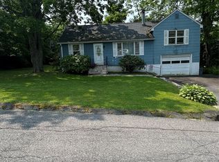 127 Woodland Dr, Carmel, NY 10512