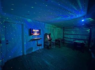 240 SW 18th Ct, Pompano Beach, FL 33060