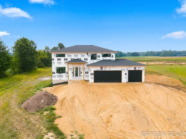 8814 Pierce St, Allendale, MI 49401