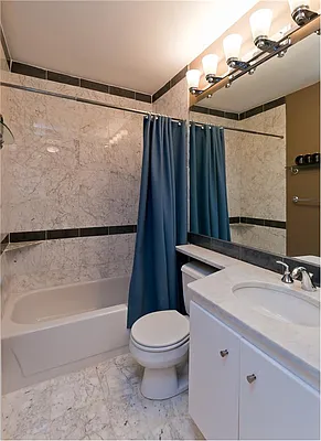 Sold by Fischer Group Realty, LLC | media 30