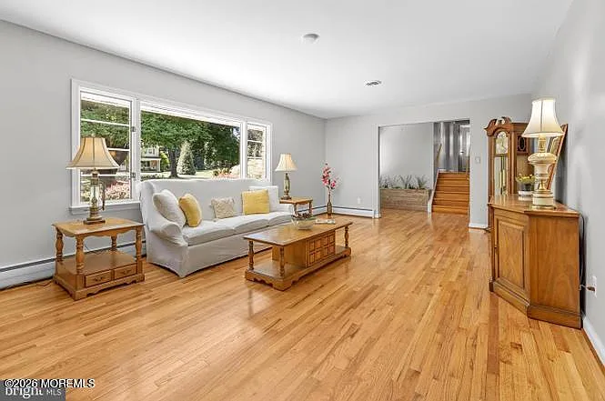 87 Hillside Dr — Photo 2