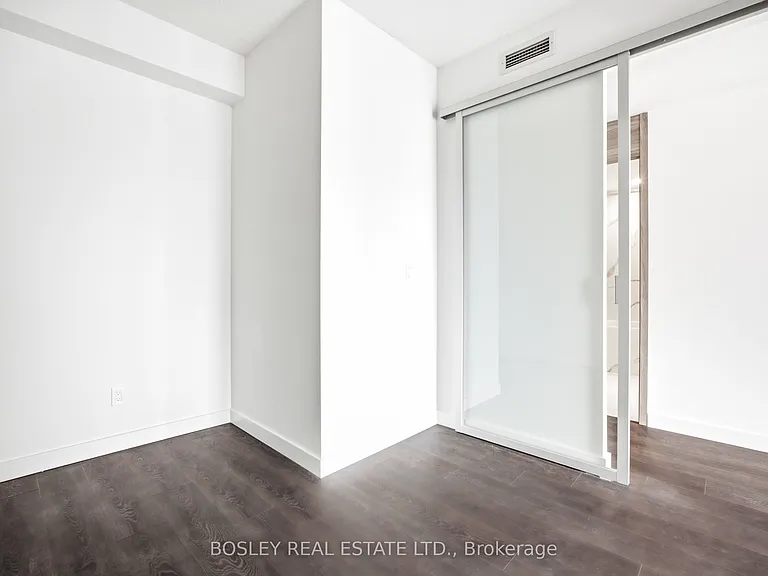 75 Billes Hts #1006 — Photo 18