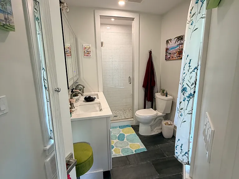 42 Thorndike St #3 — Photo 10