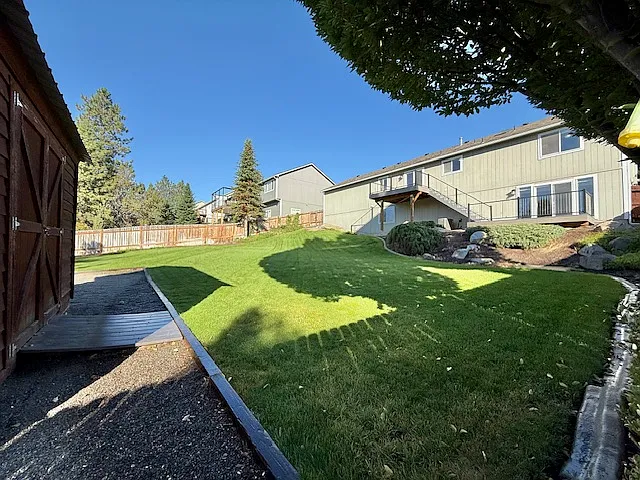 814 E Country Hill Ct — Photo 4
