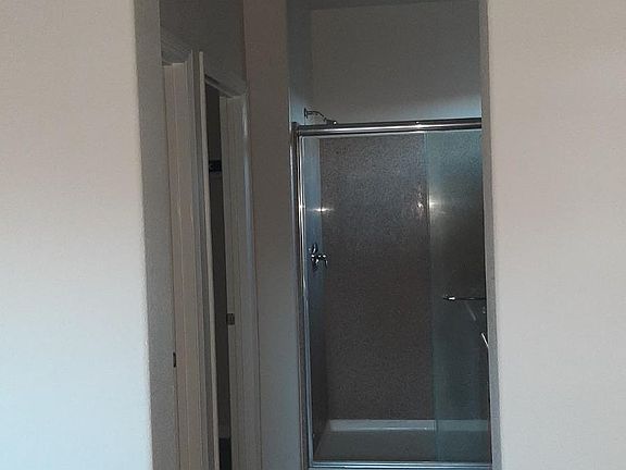 4th image of 190 Healdsburg Ave #U44