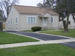 404 N Poplar Ave, Wood Dale, IL 60191
