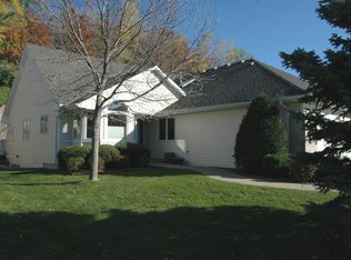 6620 Vernon Hills Rd, Edina, MN 55436