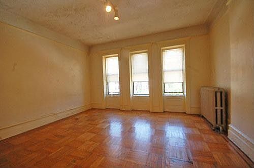 1st image of 3682 Broadway