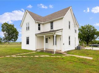 584 Jackson Rd, Pomona, KS 66076