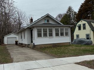 316 N Johnston Ave, Rockford, IL 61101