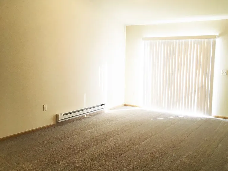 Berry Pointe Luxury Apartments — Photo 46