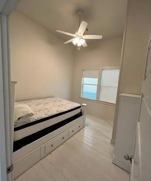 7529 Freret St — Photo 13