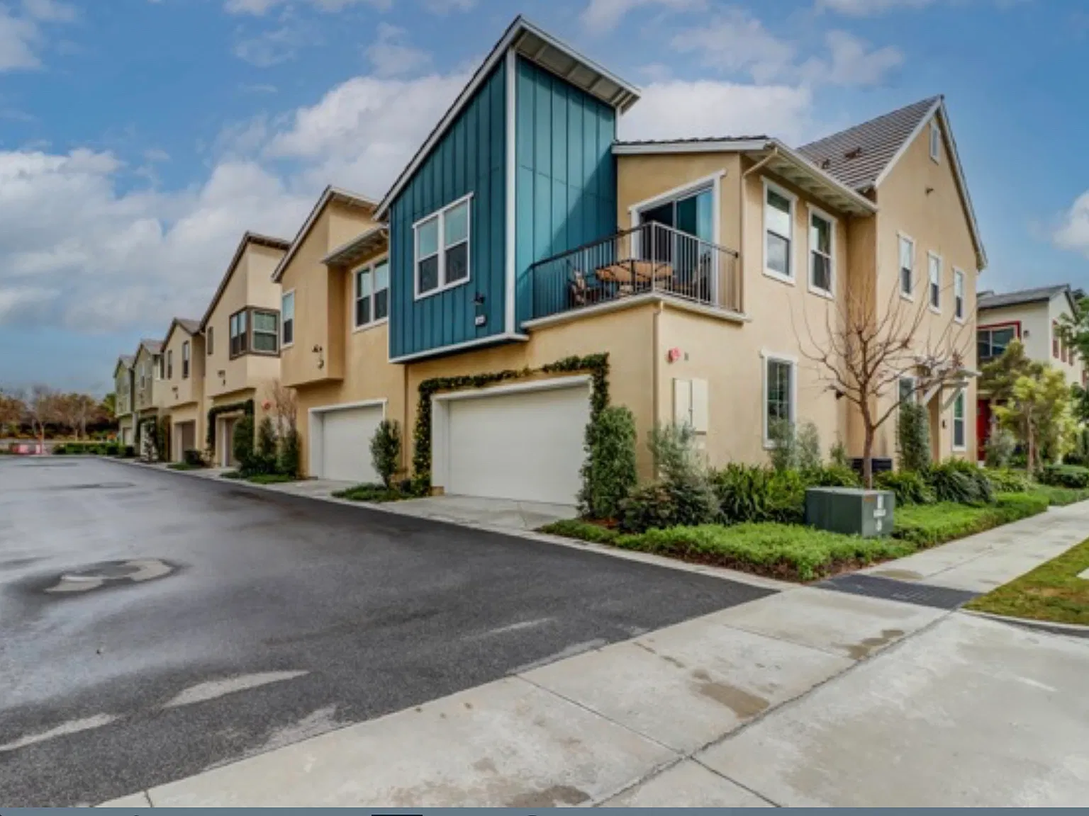 2 bed, 2.5 bath, 1642 sqft, $4,150 — Photo 3