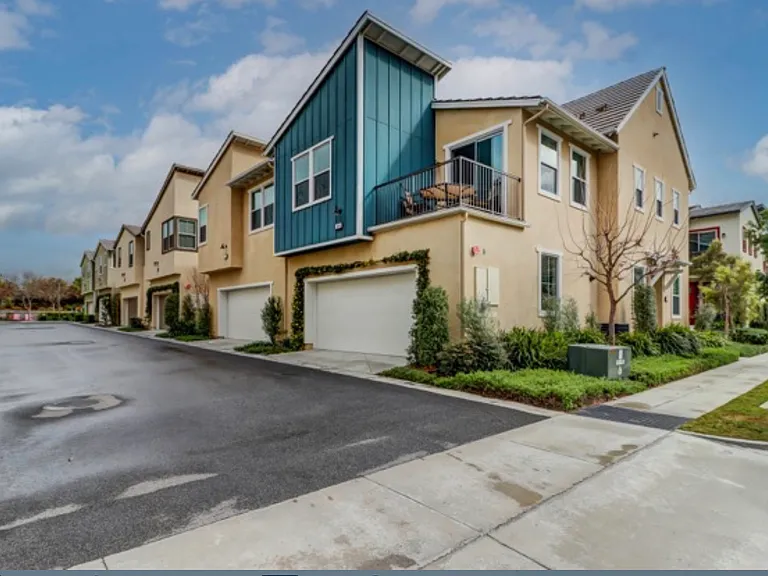 54 Concepcion St — Photo 3