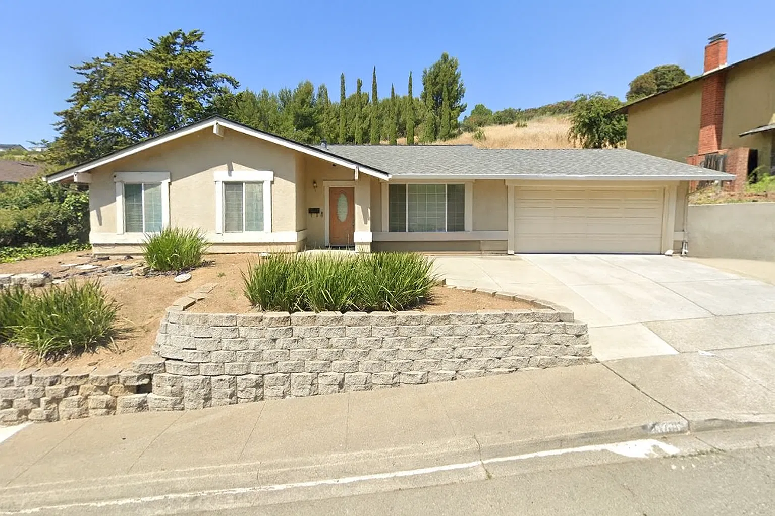 4 bed, 1800 sqft, $3,850 — Photo 1