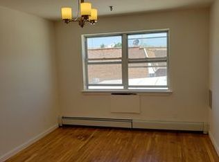 2520 Crescent St #C3, Astoria, NY 11102