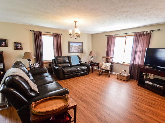 4th image of 312 Nelson Ave