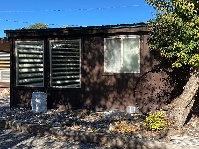 Front view of home.