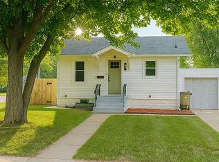 2404 N Huston Ave, Grand Island, NE 68803