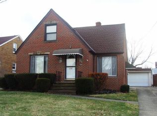 6398 Monmouth Dr, Parma, OH 44129