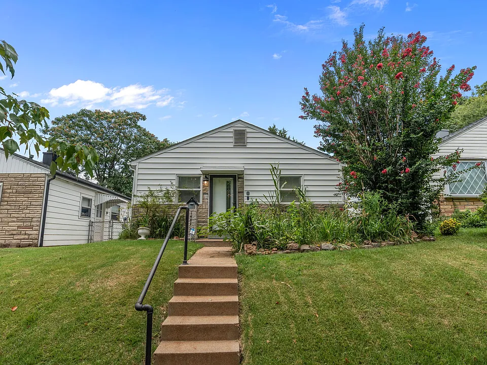 1441 Sproule Ave