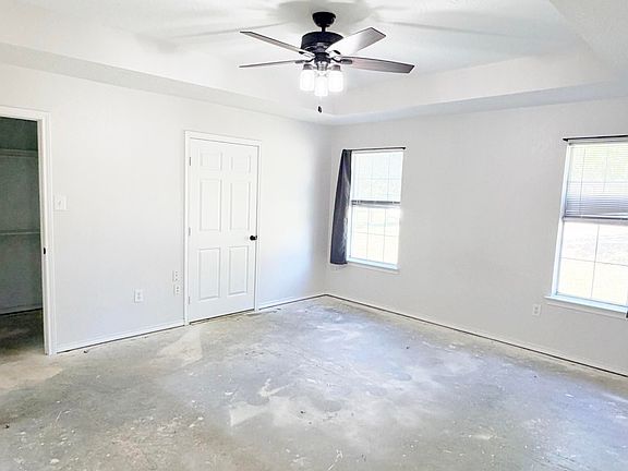 5th image of 2927 Old Paris Rd
