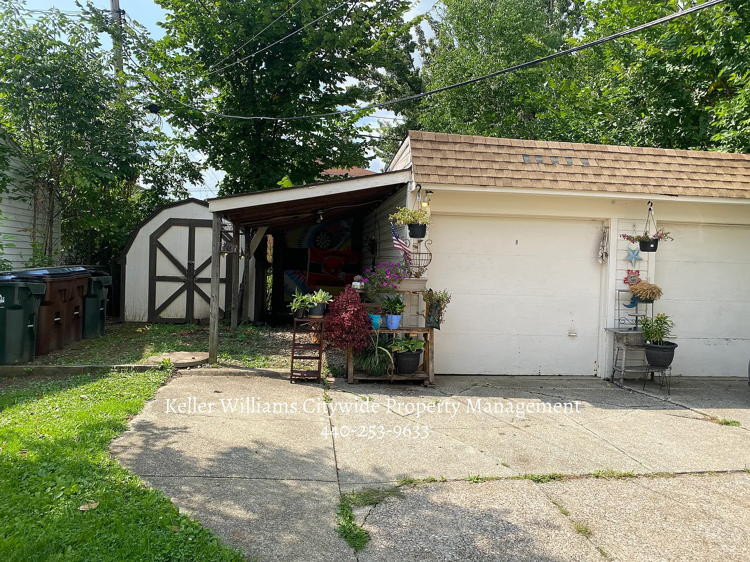 2 bedroom 1 bath down Duplex in Parma with AC and garage parking! — Photo 4