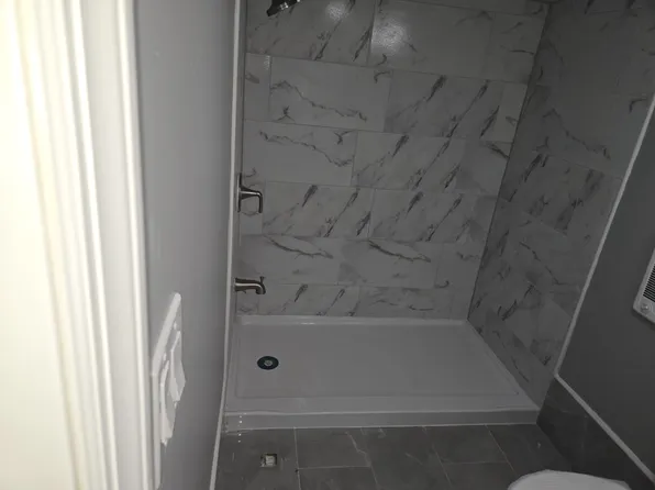 127 Deans Ln, Monmouth Junction, NJ 08852
