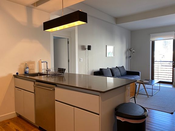 3rd image of 595 Baltic St #G4