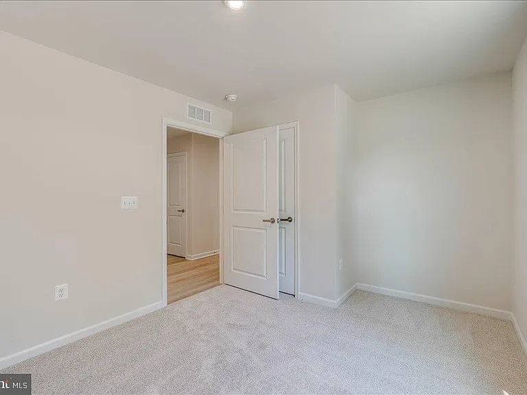 18045 South Village Dr — Photo 16