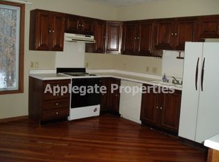 1394 208th St APT B, Saint Croix Falls, WI 54024