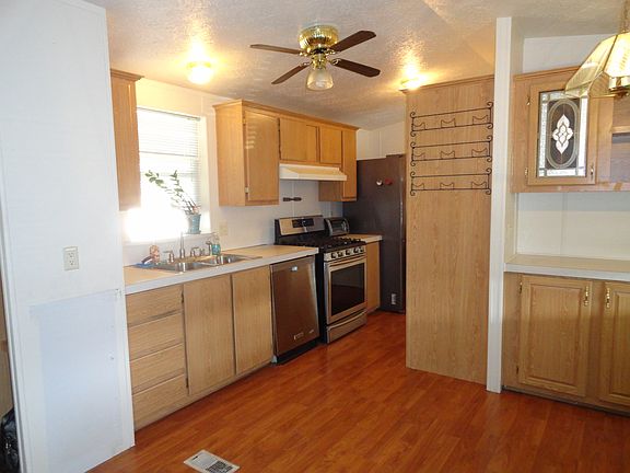 4th image of 1325 Hazelwood St