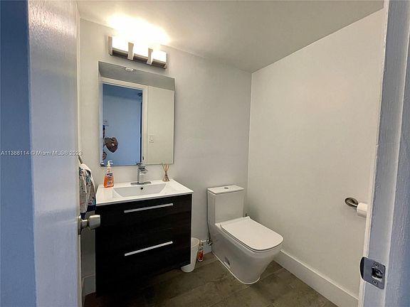 5th image of 6900 Bay Dr APT 8K