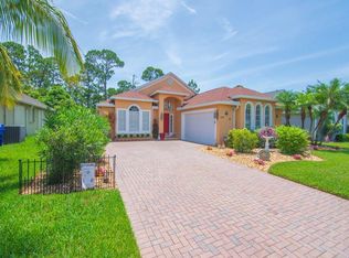 1530 16th Ct SW, Vero Beach, FL 32962