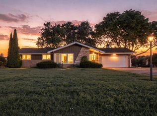 3735 San Fernando DRIVE, Brookfield, WI 53045
