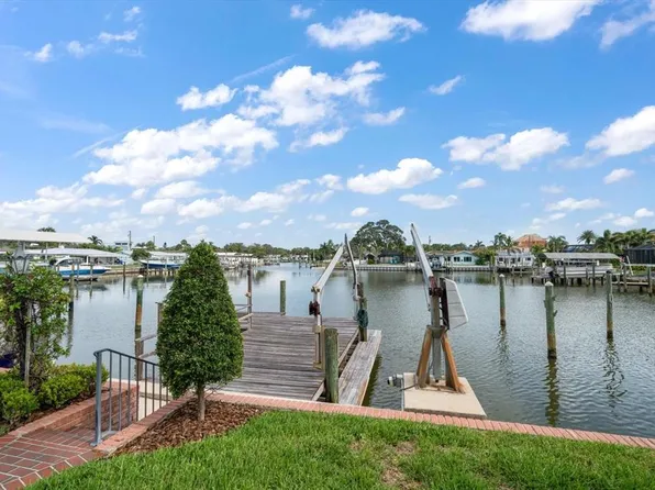 4146 Harbor Hills Dr, Largo, FL 33770