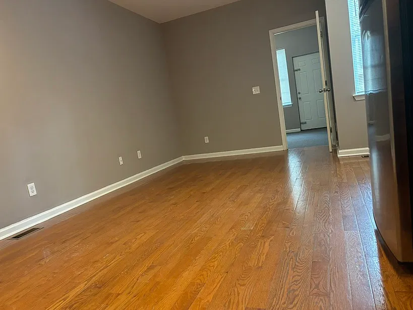5 bed, 2.5 bath, $2,875 — Photo 4