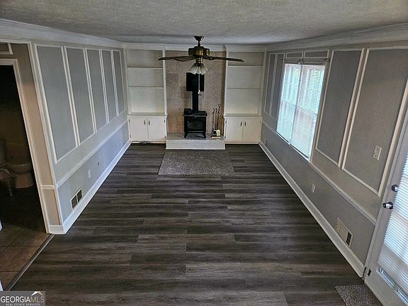 5th image of 745 Queen Ann Ct