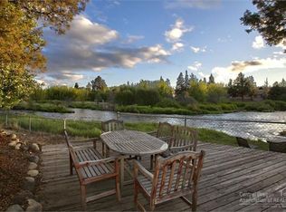 64727 Otter Run Ln, Bend, OR 97703