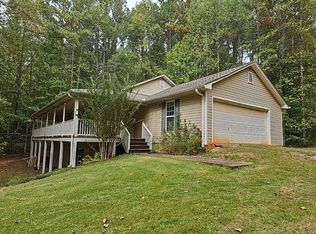 60 Fox Hunter Ln, Cleveland, GA 30528